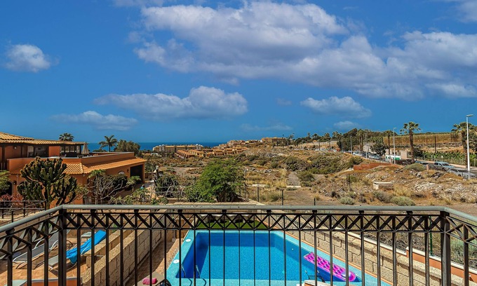 Costa Adeje Villa | 3 bed 3en-suite bath villa private heated pool@28º