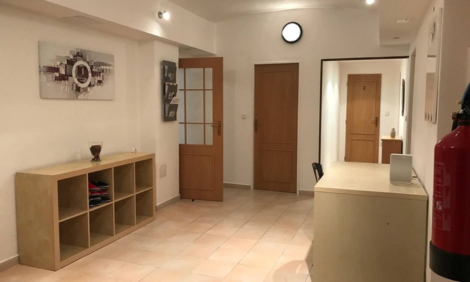 Vrsovice Apartment | 3 Bed Flat - Sleeps 6 - Smoking - Parking - Wifi