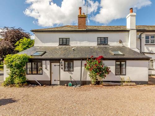 Otterton House | 3 Bed in Budleigh Salterton 88004