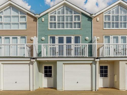 Camber House | 3 Bed in Camber 87987
