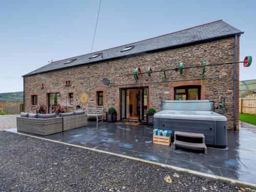 Combe Martin House | 3 Bed in Combe Martin 82866