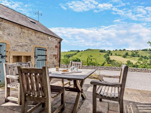 Longnor House | 3 bed in Pilsbury PK663