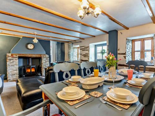 Llandysul House | 3 Bed in Rhydlewis 94117
