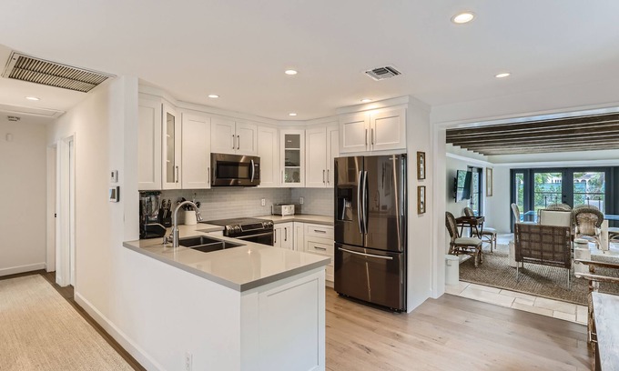 Southside House | 3 bedroom/2 bath pool home near Intracoastal Waterway