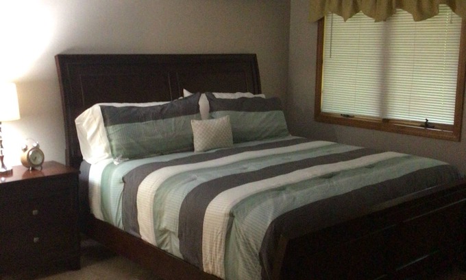 North Conway Condo | 3 Bedroom 2 bath Condo in N. Conway, In a quiet, family friendly neighborhood.
