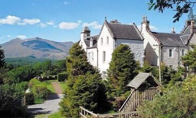 Dalmally House | 3 bedroom accommodation in South Lochaweside
