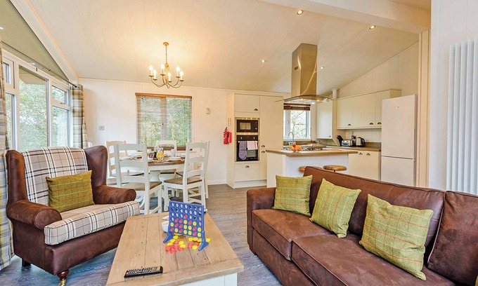 Holton Heath Ski Chalet | 3 bedroom accommodation in Holton Heath