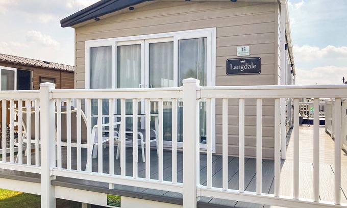 Tattershall Cottage | 3 bedroom accommodation in Horncastle