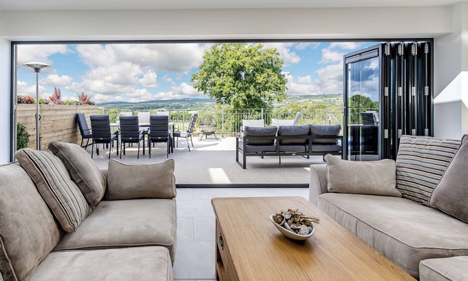 Pont Yates Cottage | 3 bedroom accommodation in Pontyates
