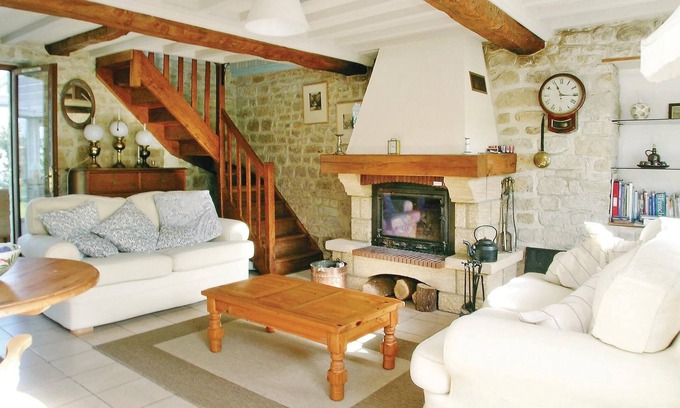 Blosville House | 3 bedroom accommodation in Blosville