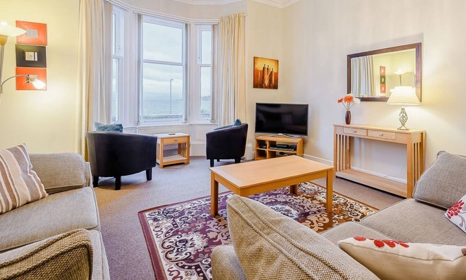 Rothesay Cottage | 3 bedroom accommodation in Port Bannatyne, near Rothesay