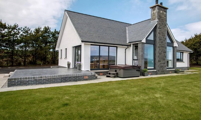 Leswalt Cottage | 3 bedroom accommodation in Low Dinduff, near Stranraer
