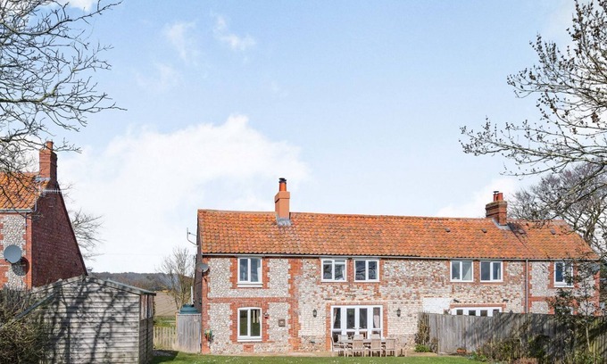 Thornham Cottage | 3 bedroom accommodation in Thornham
