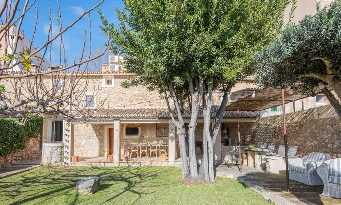 Selva House | 3 bedroom accommodation in Caimari