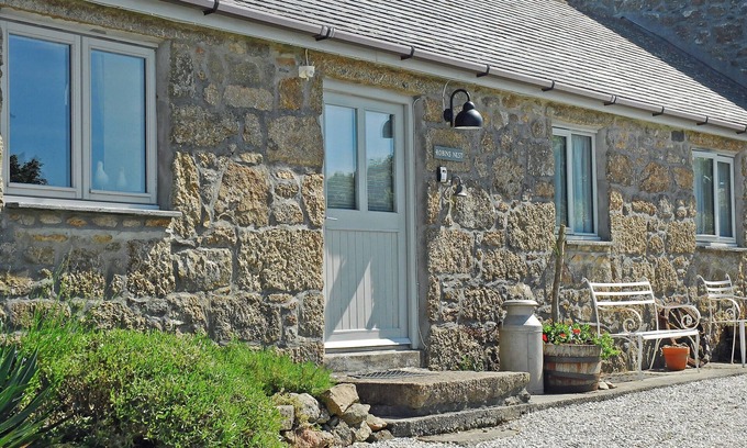 Penzance Cottage | 3 bedroom accommodation in Kerrow Farm, Sennen
