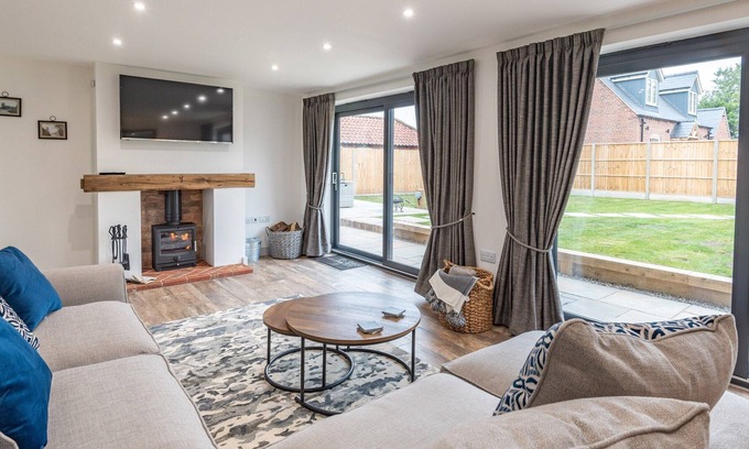 Partney Cottage | 3 bedroom accommodation in Partney, near Spilsby