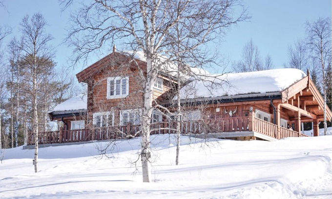 Balsfjord House | 3 bedroom accommodation in Øverbygd