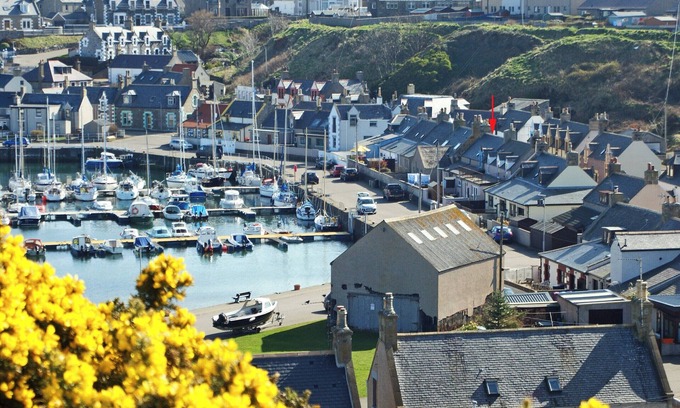 Buckie Cottage | 3 bedroom accommodation in Findochty, near Buckie