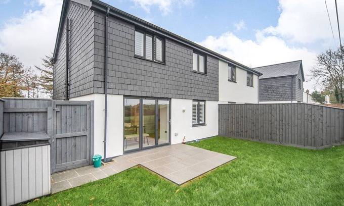 Truro Cabin | 3 bedroom accommodation in Chasewater, near Truro