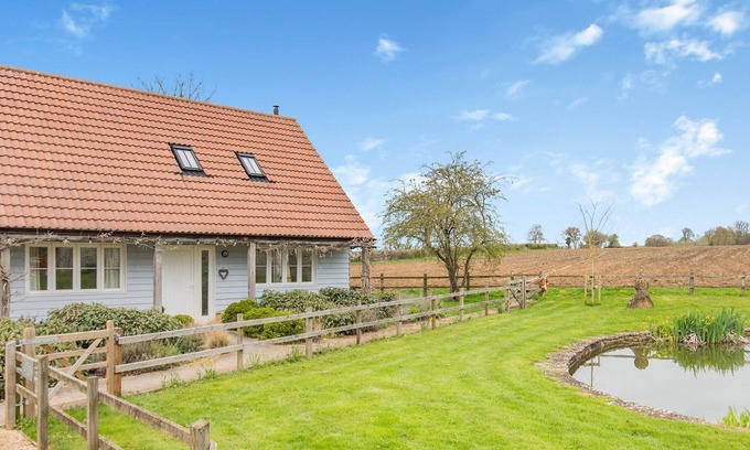 Beckington Cottage | 3 bedroom accommodation in Beckington, near Frome