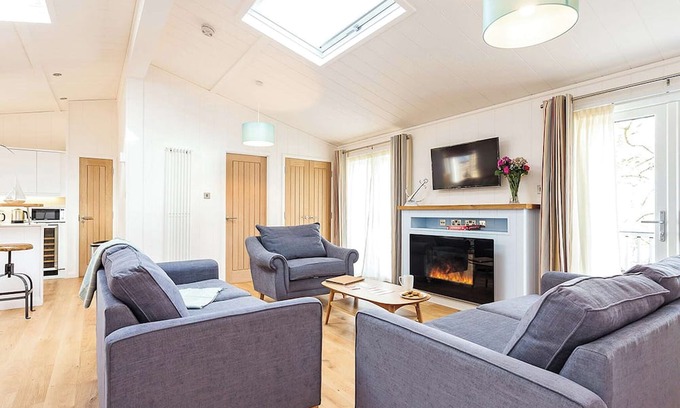 Ryde Ski Chalet | 3 bedroom accommodation in Wootton Bridge, Nr Cowes