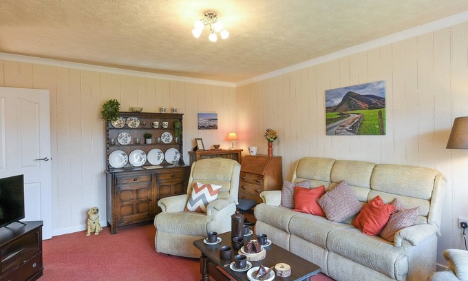 Bryn-crug Cottage | 3 bedroom accommodation in Tywn