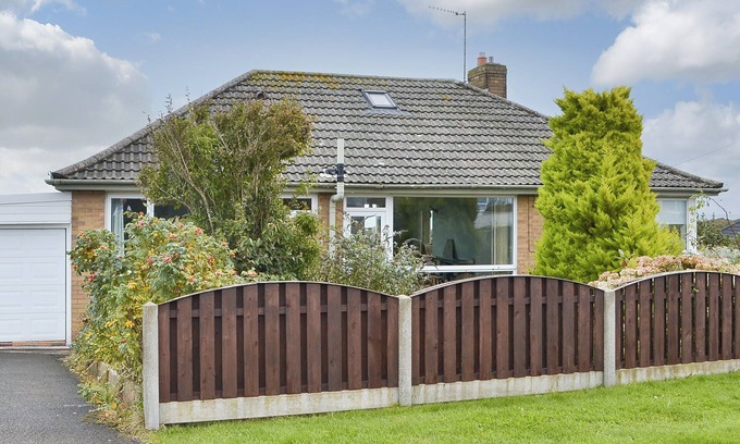 Filey Cottage | 3 bedroom accommodation in Hunmanby Gap, near Filey