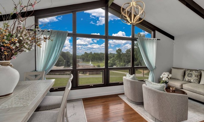 Marion Condo | 3 bedroom accommodation in Marion