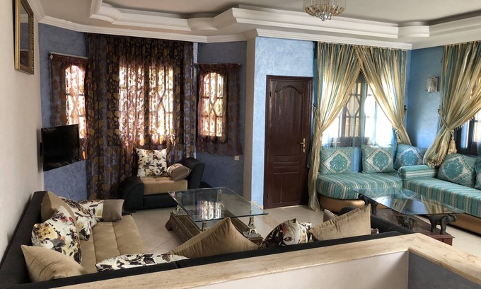 Hay Chemaaou Apartment | 3 bedroom airco’d apartment on 1st floor of Villa Yasmine calm, secure