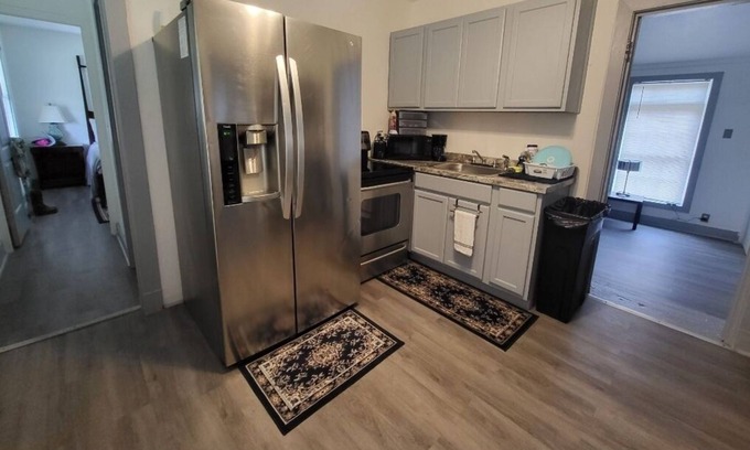 White Springs Apartment | 3 Bedroom Apartment - King Size Beds, Kitchen, Laundry -Suwannee River Valley #2