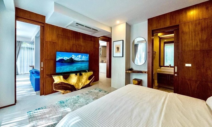 Karon Apartment | 3 Bedroom Apartment Premium 181м² 300m from the sea