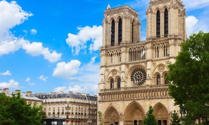 Saint-Germain-l'Auxerrois Apartment | 3 bedroom apartment close to Notre Dame Cathedra