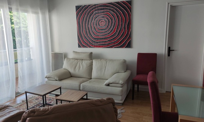 Brelevenez Apartment | 3-bedroom apartment for 5 people near the Pink Granite Coast and beaches