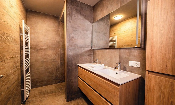 Berwang Apartment | 3-bedroom apartment Frauenschuh 2-10 pers (110m2), terrace & view of the slopes