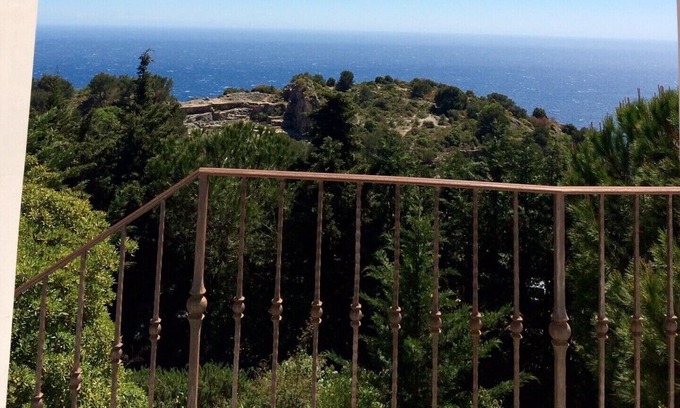La Turbie Apartment | 3 Bedroom Apartment in Villa, Above Monte-Carlo, La Turbie