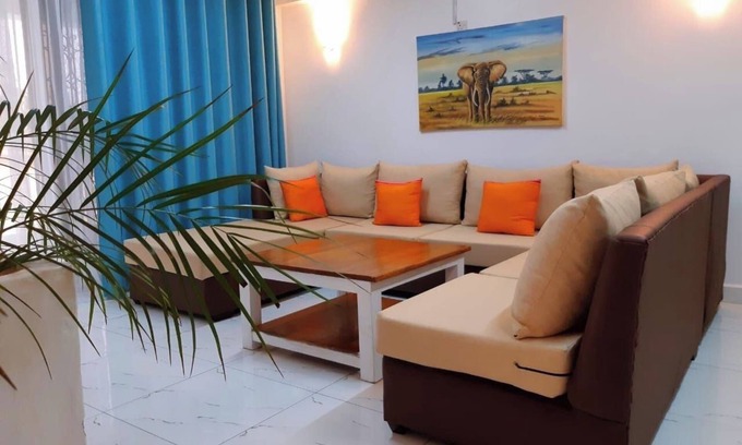 Mombasa Apartment | 3 bedroom apartment in Nyali with pool/wifi/parking