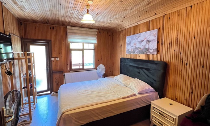 Uzungol Apartment | 3-bedroom apartment in lovely Trabzon, Uzungol with WiFi