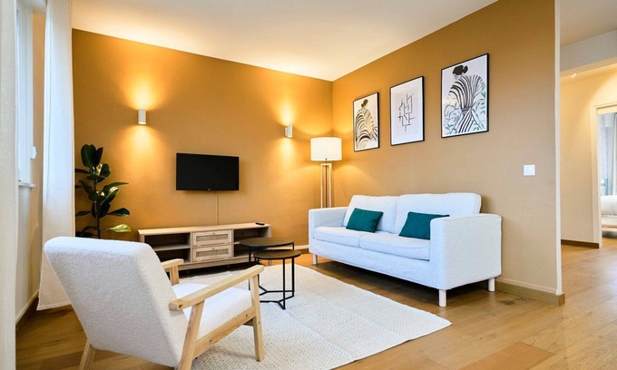 Tourcoing Apartment | 3-bedroom apartment near the metro with parking