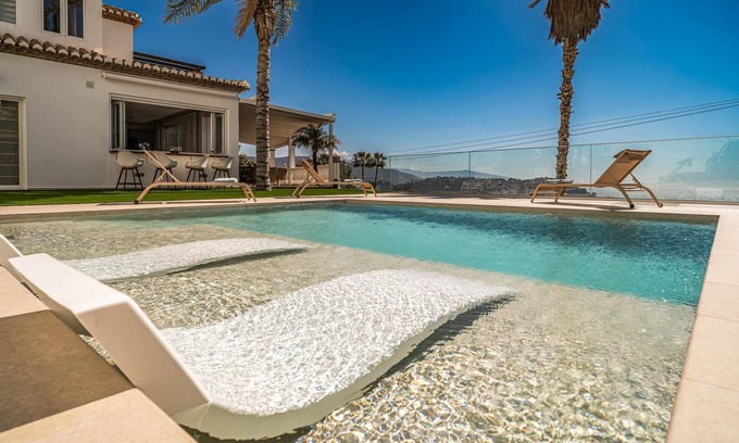 Almunecar House | 3 bedroom awesome home in Almuñecar