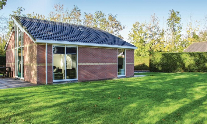 Tzummarum House | 3 bedroom awesome home in Tzummarum