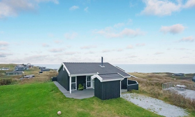 Lonstrup House | 3 bedroom awesome home in Hjørring