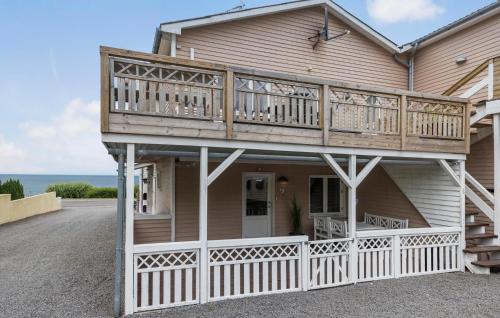 Sandkaas Apartment | 3 Bedroom Beautiful Apartment In Allinge