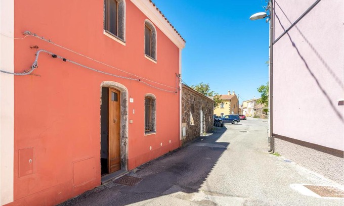 Milis House | 3 Bedroom Beautiful Home In Milis