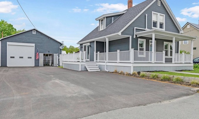 Colebrook House | 3 Bedroom Bougie Retreat On Trails