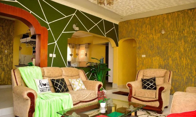 Nakuru House | 3-bedroom bungalow in brilliant Nakuru with Highspeed WiFi & Top-Notch Security.