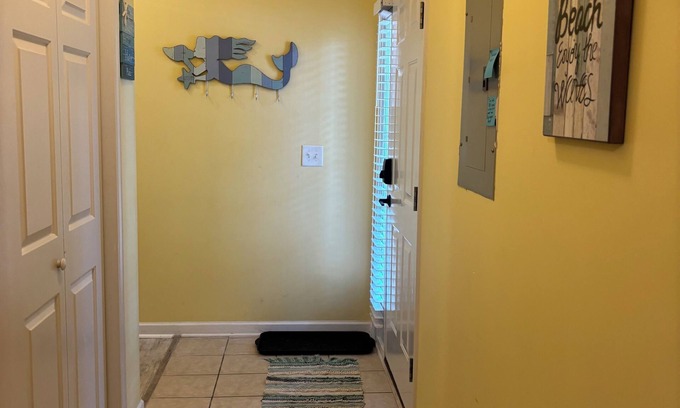 North Myrtle Beach Condo | 3-bedroom condo in superb North Myrtle Beach with AC