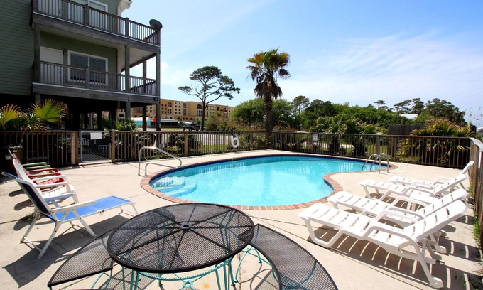 Dauphin Island House | 3 Bedroom Condo(Beach, & fish) Beautiful Bayside View and Perfect Sunsets