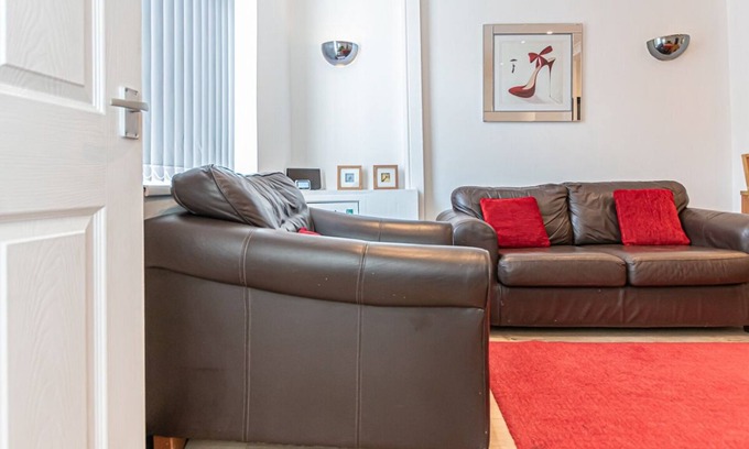 Preston House | 3 Bedroom Contractor Accommodation in Preston | Ideal for Long or Short Stays