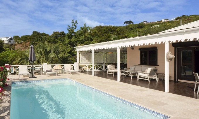 Runaway Bay House | 3 Bedroom Detached Villa with Fabulous Sea View and Private Pool