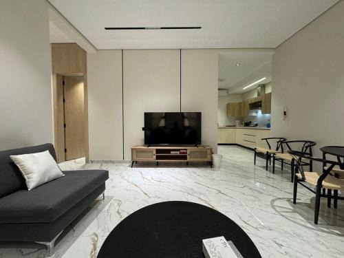 Al Malaz Apartment | 3-Bedroom Ground Floor Apartment - 2B